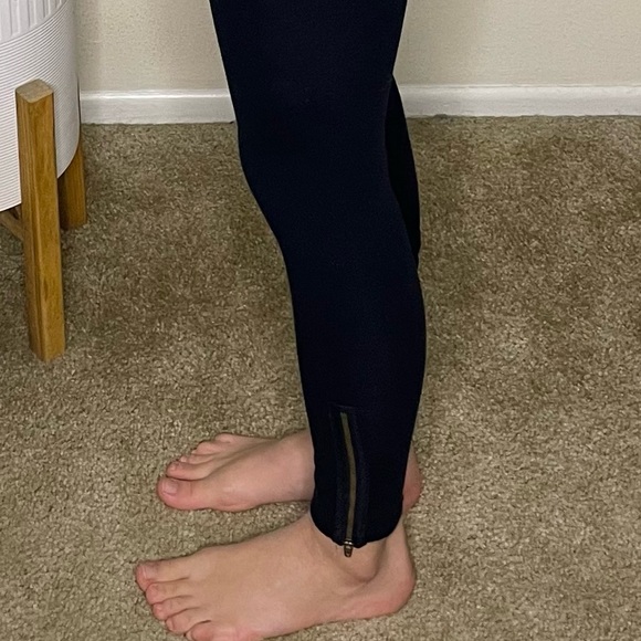 Black Leggings With Gold Ankle Zipper - Picture 2 of 3